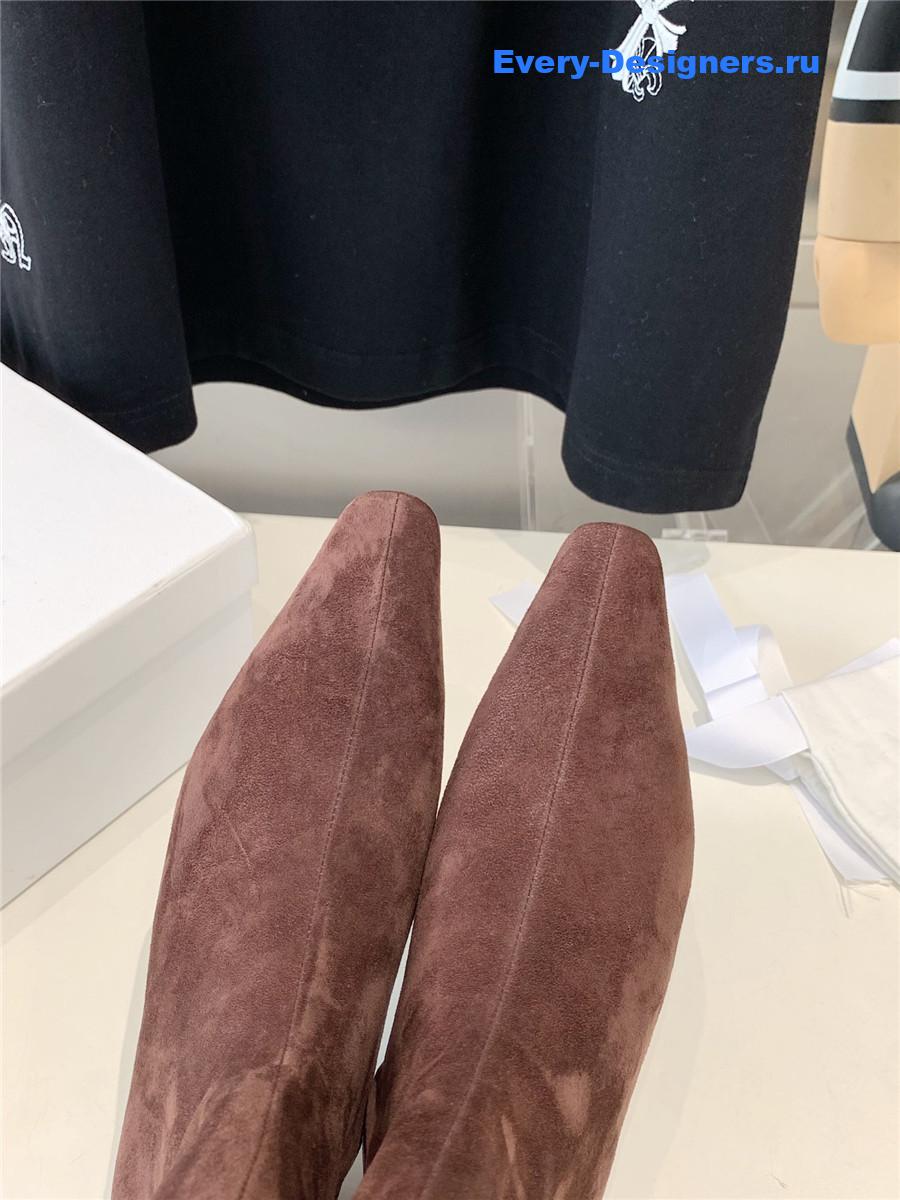 The R0w liisa brown suede ankle boots