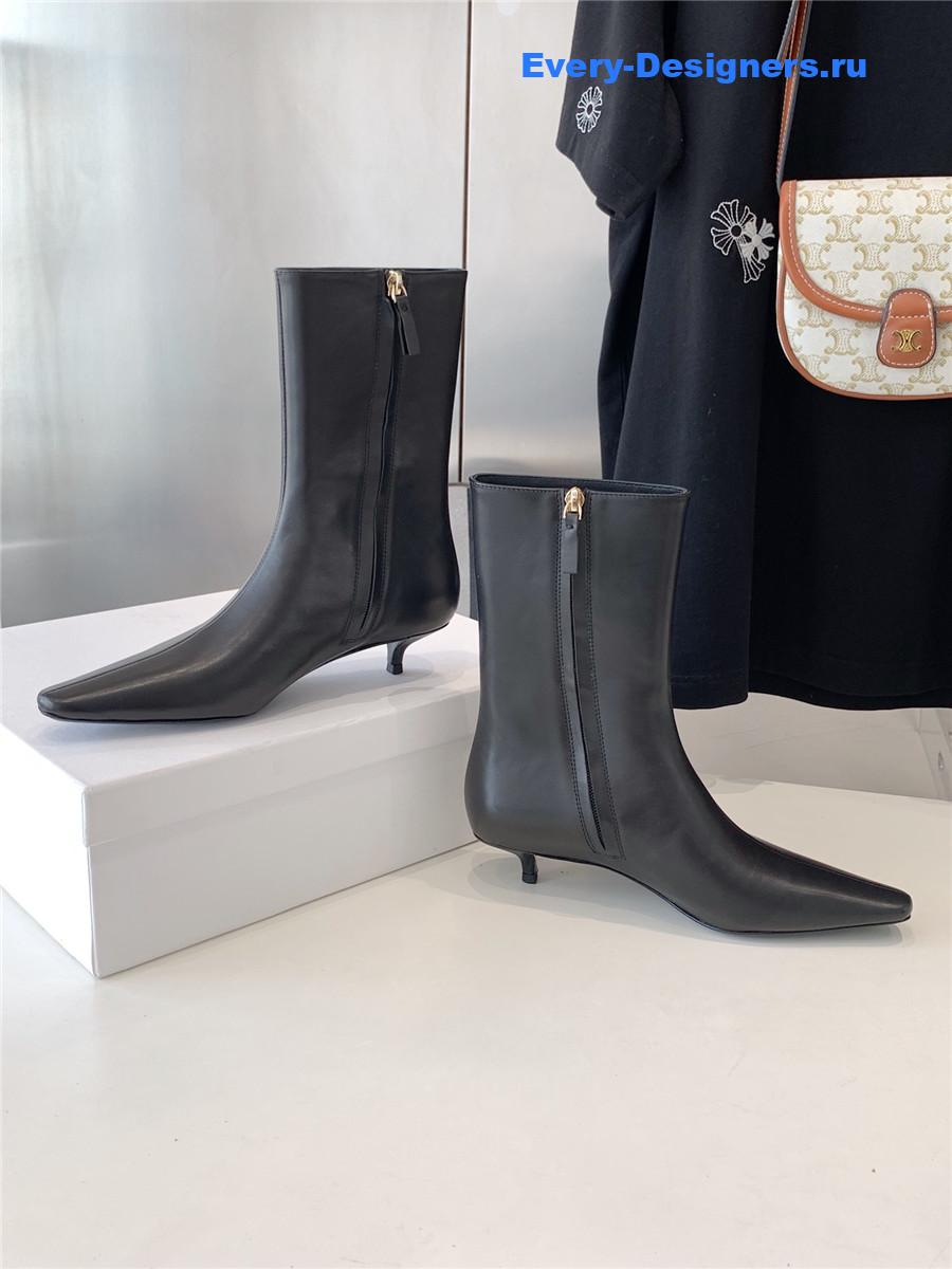 The R0w liisa black leather ankle boots