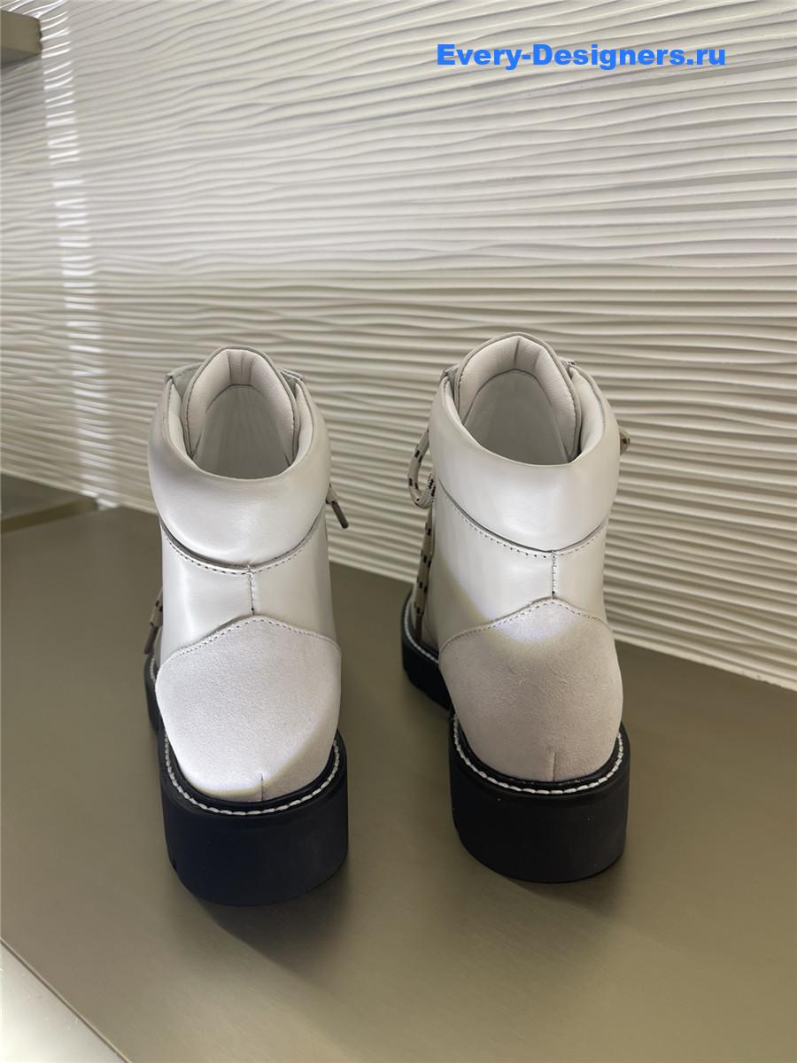 l0vis Vvtt0n white territory flat ranger boots