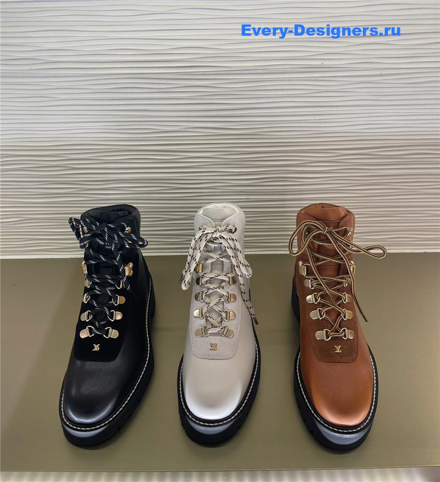 l0vis Vvtt0n territory flat ranger boots