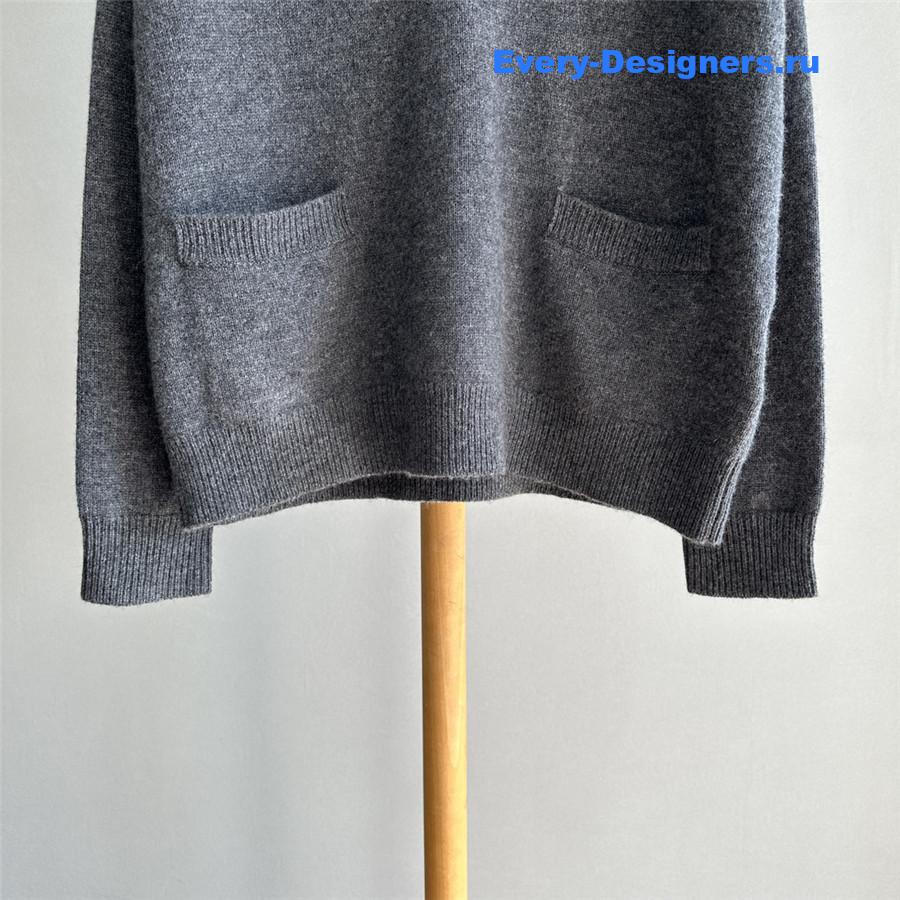 Pra*a v-neck cashmere sweater grey