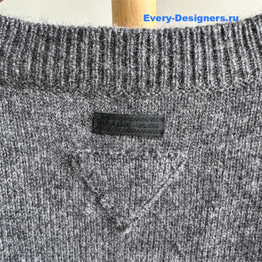 Pra*a v-neck cashmere sweater grey
