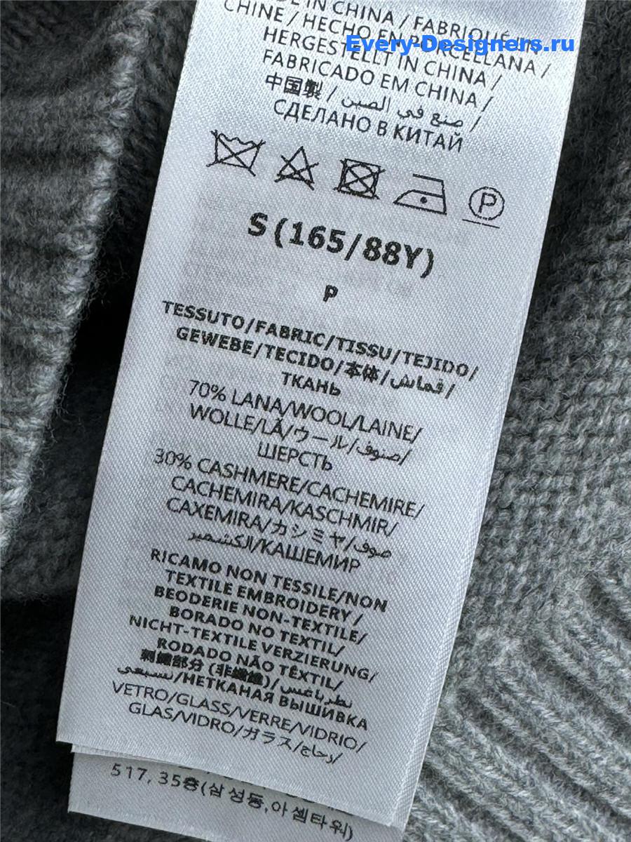 Gvc*1 crystal embellished sweater grey