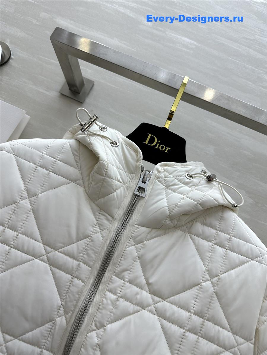 D10r quilted hooded jacket