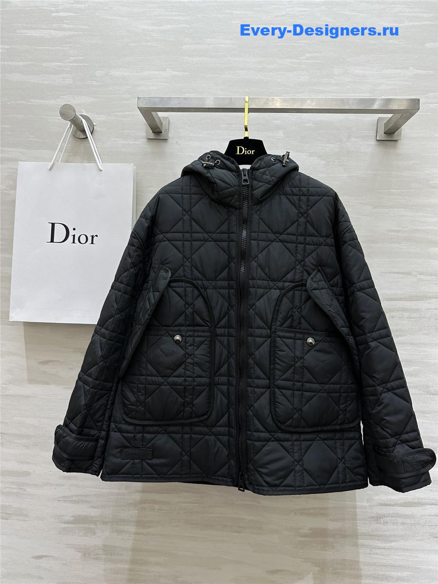 D10r quilted hooded jacket