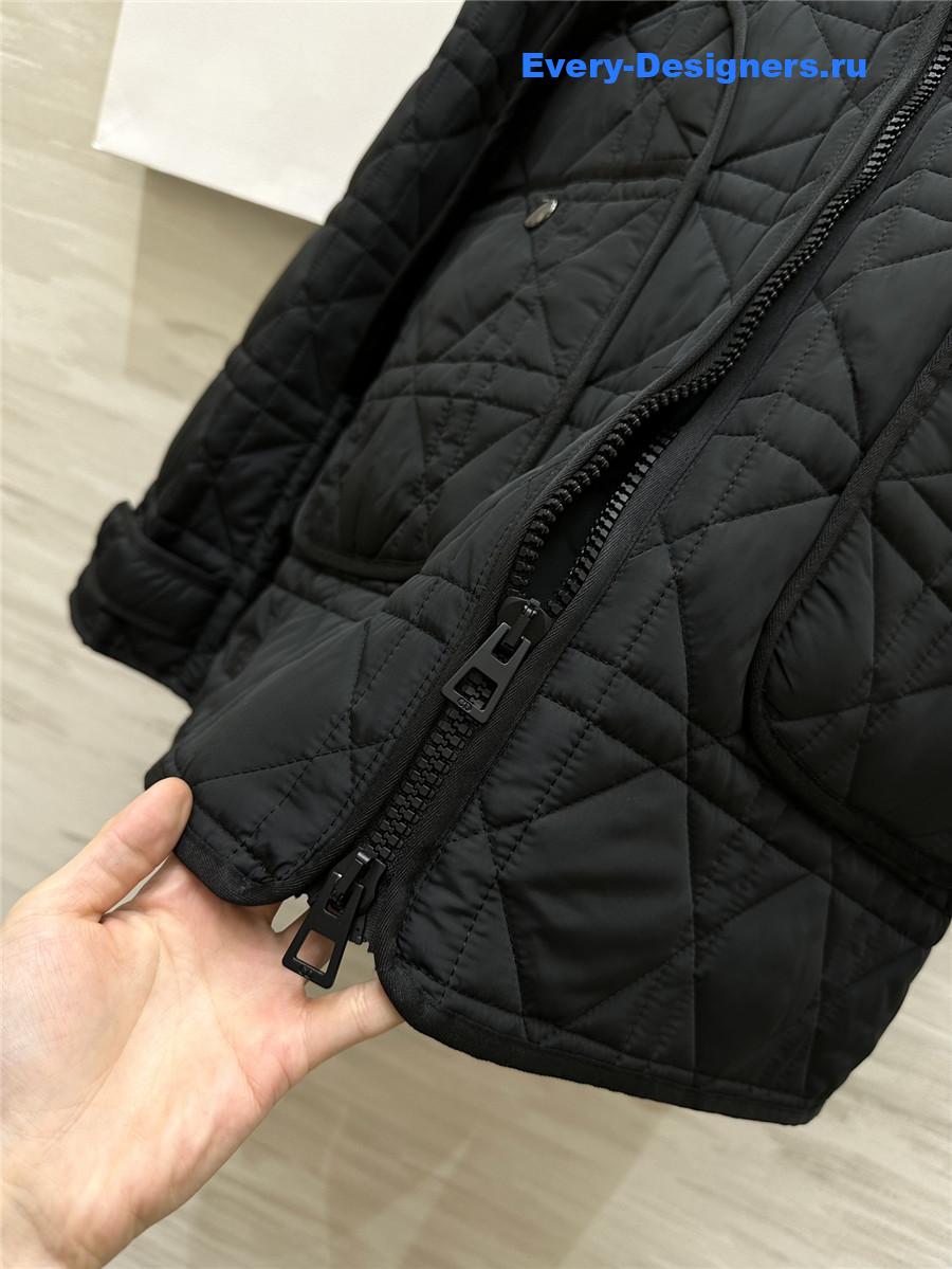 D10r quilted hooded jacket