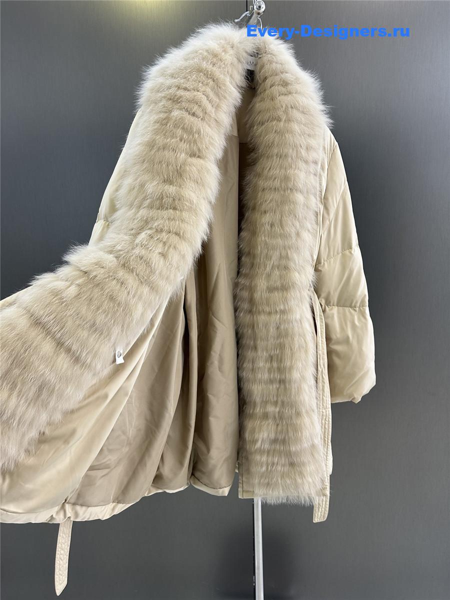 Vanitoo mid-length goose down jacket