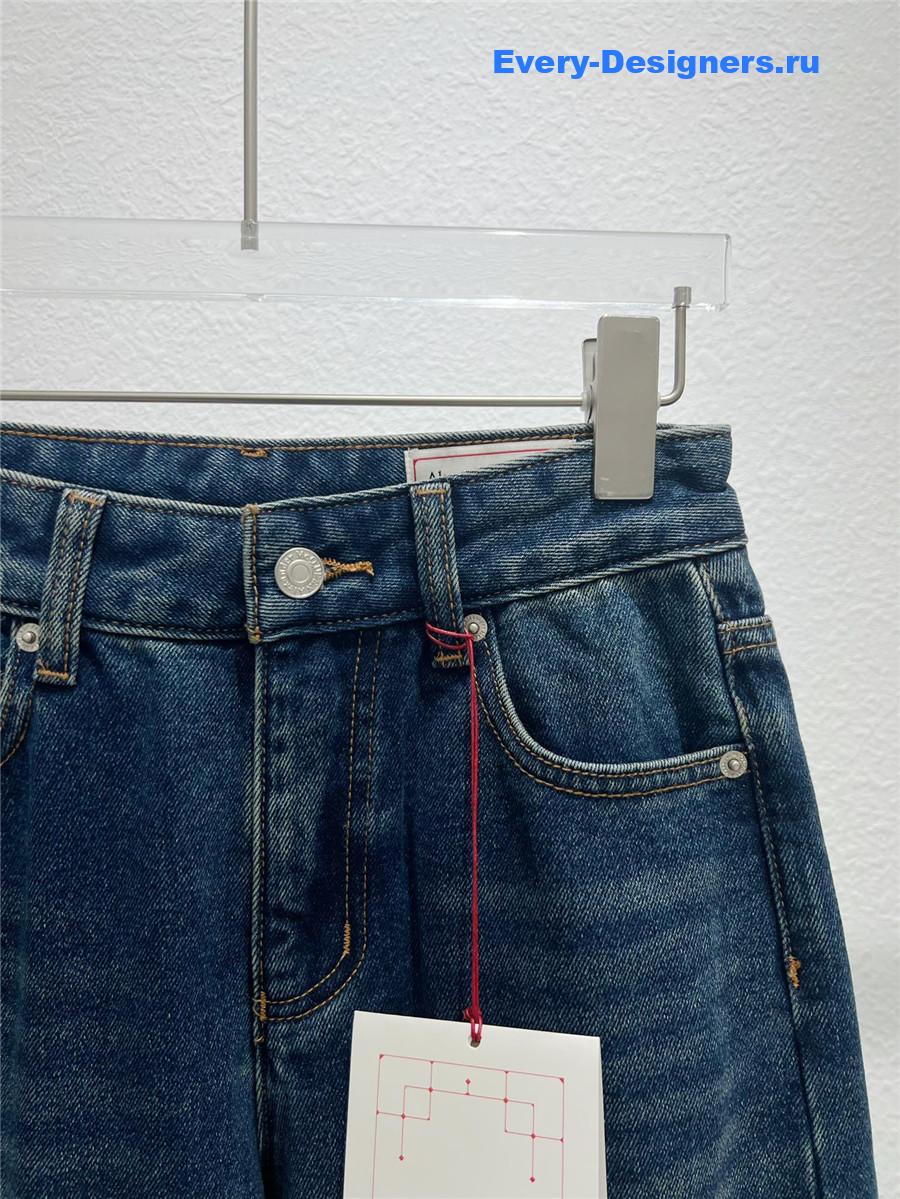 a1exa*der Mcqv*en straight jeans