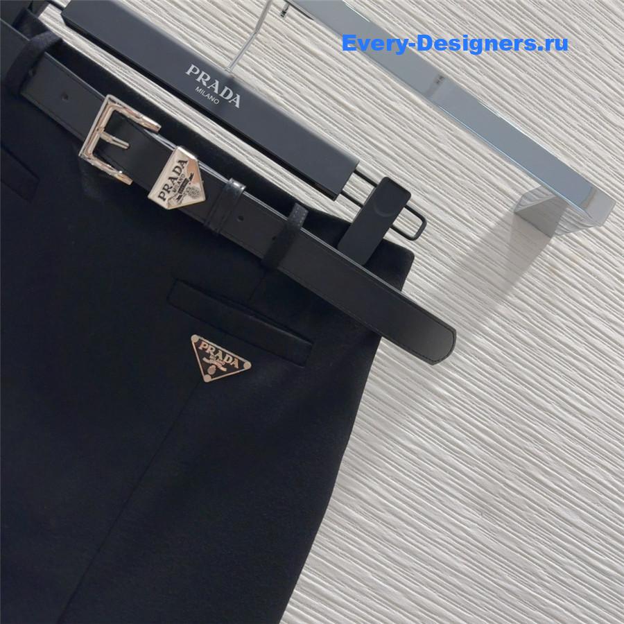 Pra*a new short skirt