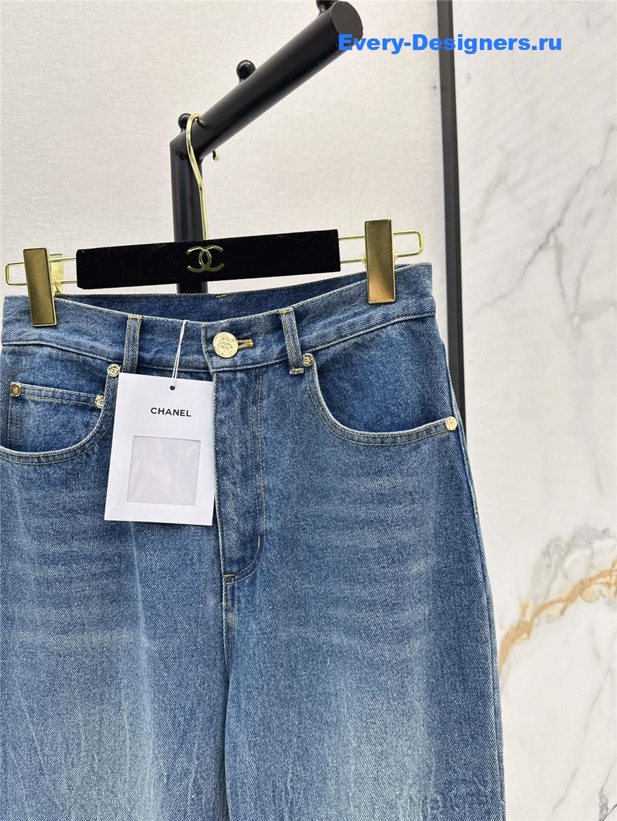 Ch**el fleece straight jeans