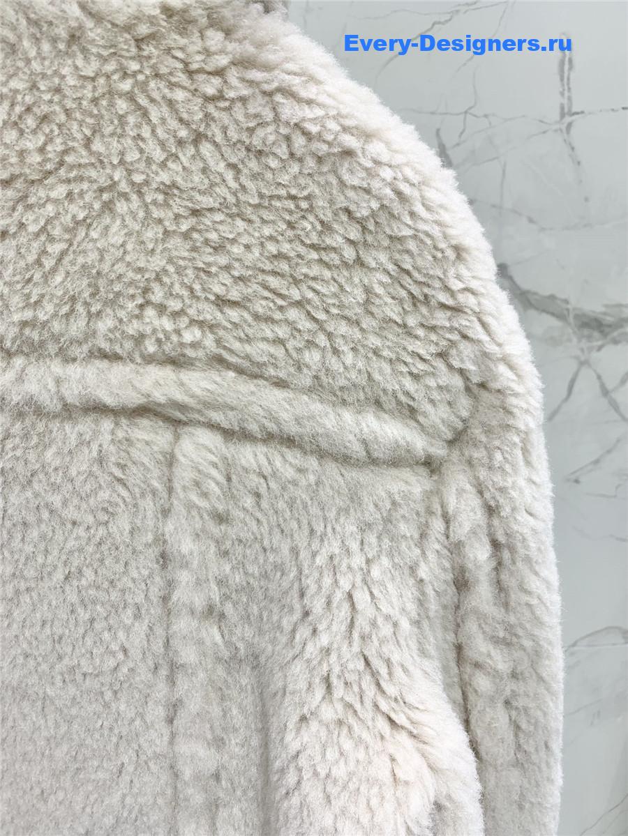 Vanitoo camel cashmere coat