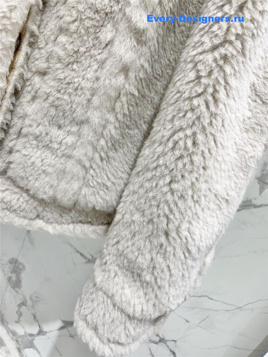 Vanitoo camel cashmere coat