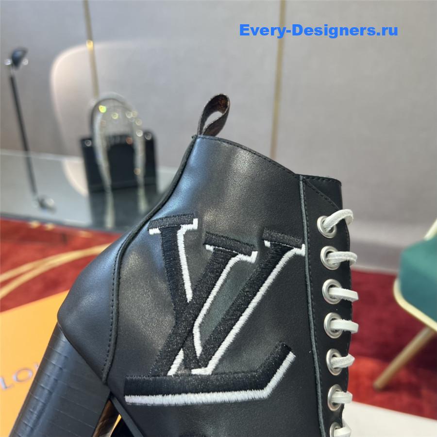 l0vis Vvtt0n star trail ankle boot in black