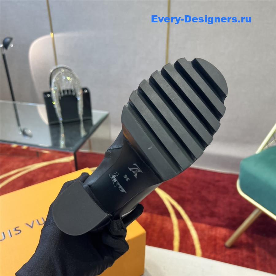 l0vis Vvtt0n star trail ankle boot in black