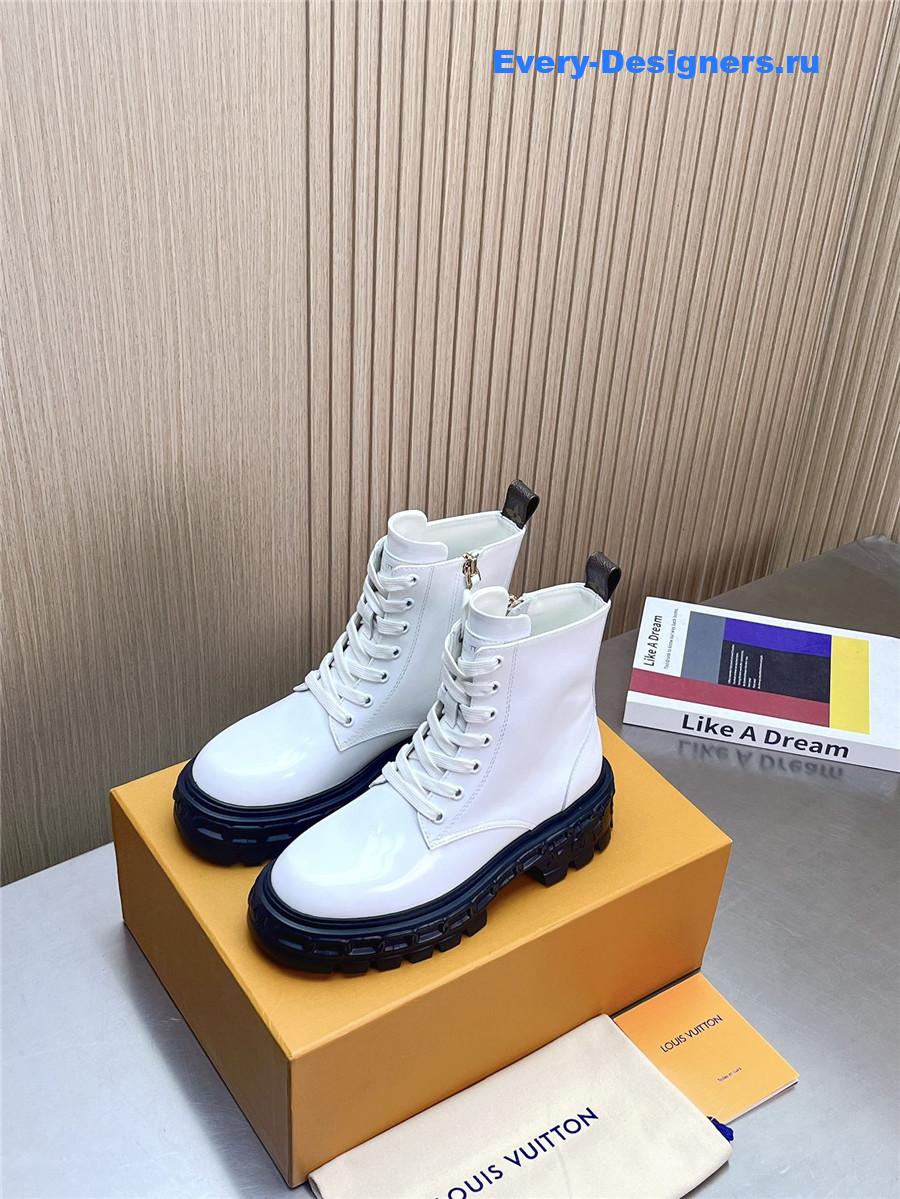 l0vis Vvtt0n white patent leather ankle boots