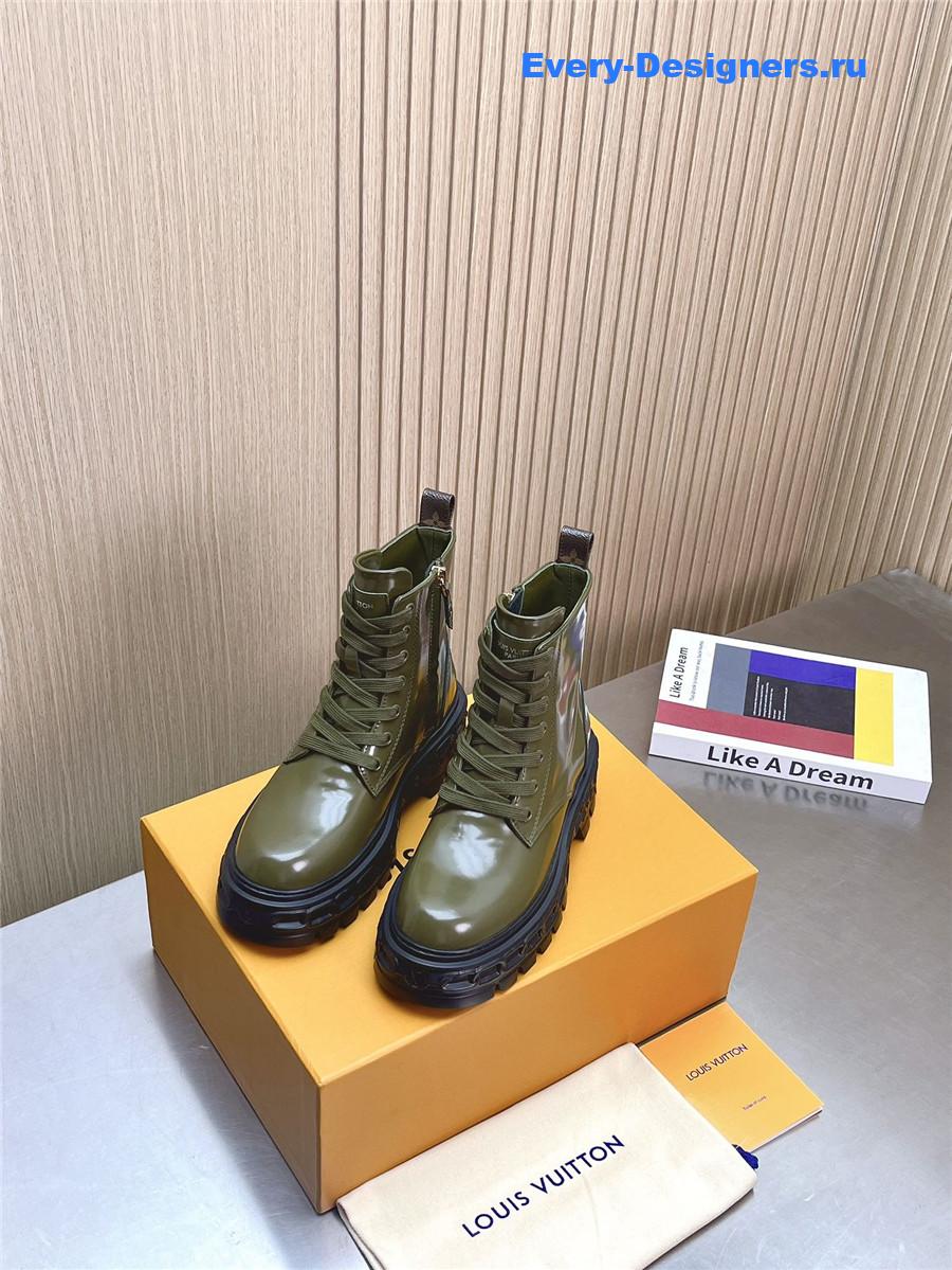 l0vis Vvtt0n patent leather platform ankle boots