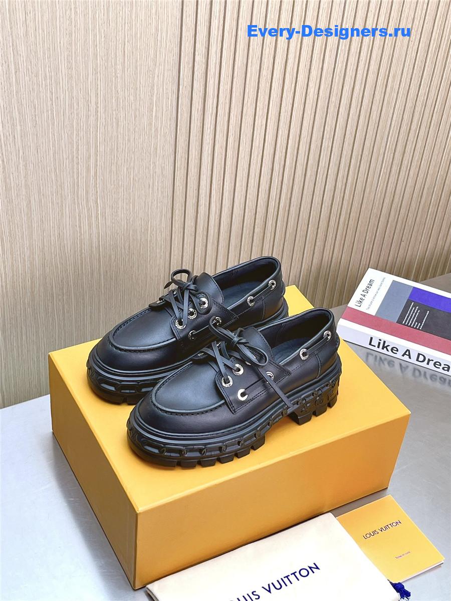 l0vis Vvtt0n lv record boat shoe black