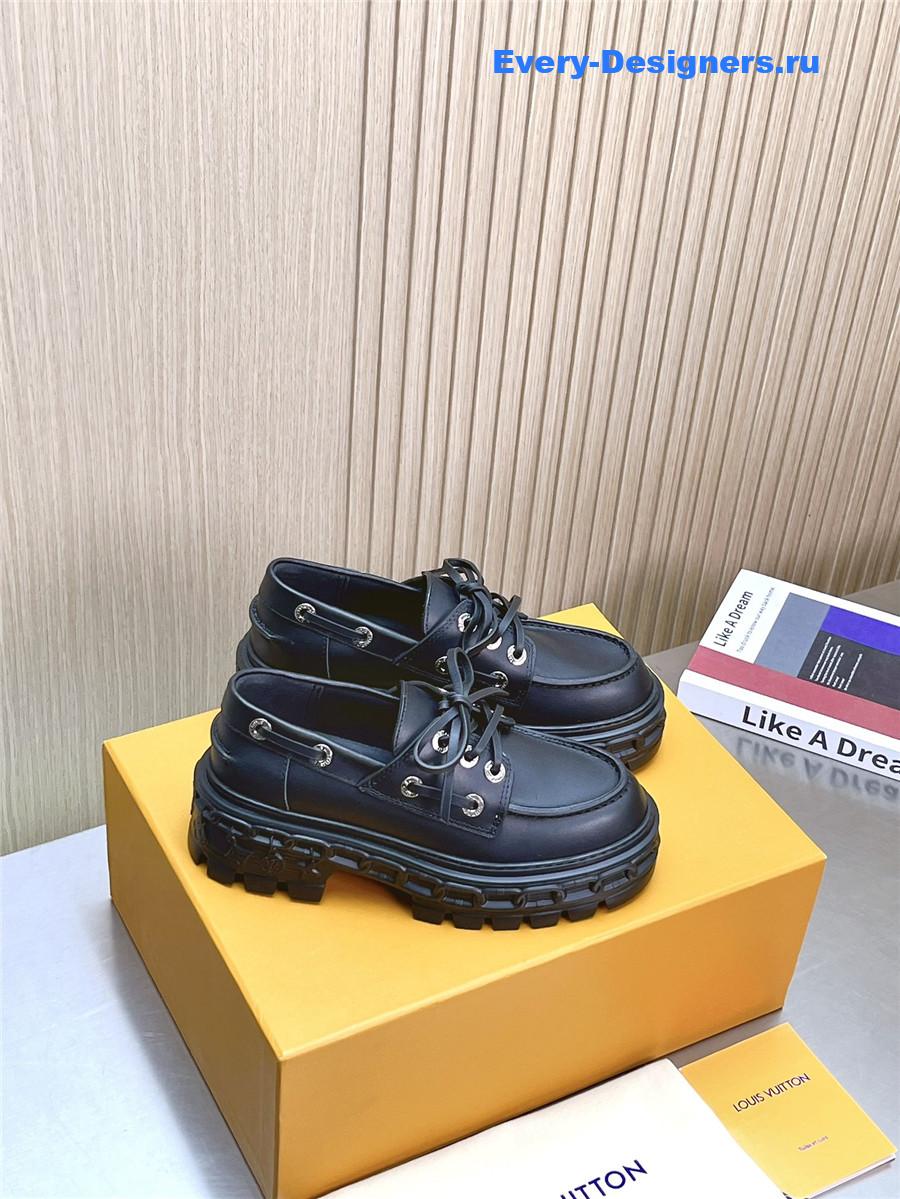 l0vis Vvtt0n lv record boat shoe black