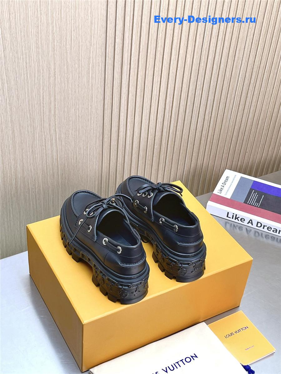 l0vis Vvtt0n lv record boat shoe black