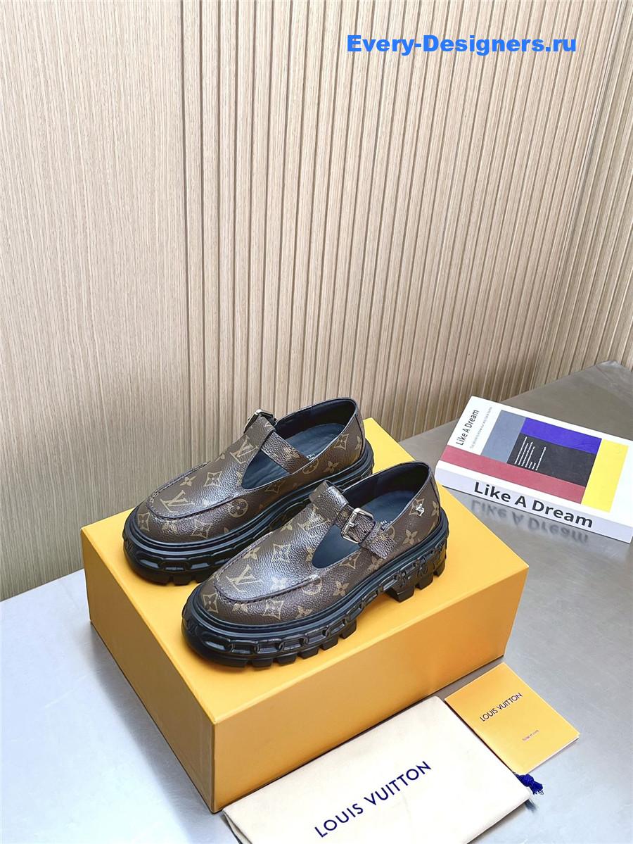 l0vis Vvtt0n monogram record mary jane shoes