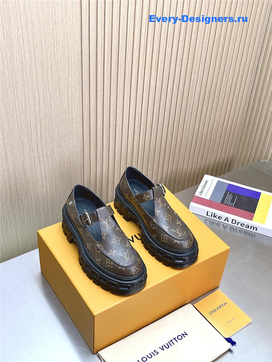 l0vis Vvtt0n monogram record mary jane shoes