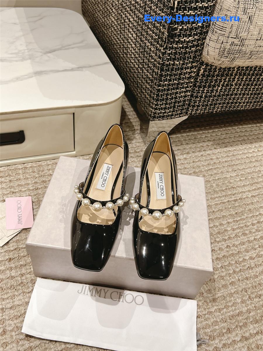 J1m*y Ch00 ade 45 black patent leather pumps