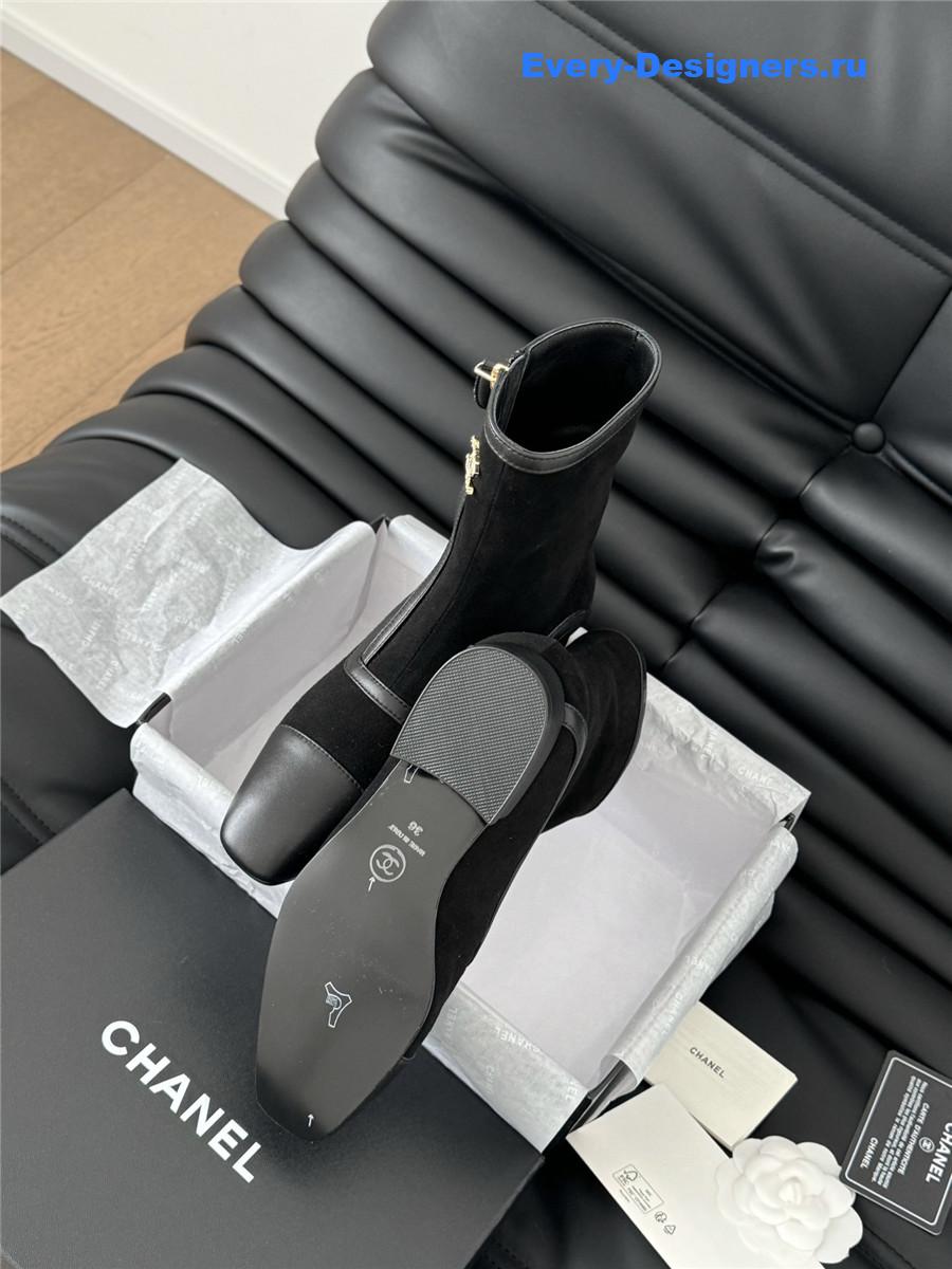 Ch**el logo black sedue leather ankle boots