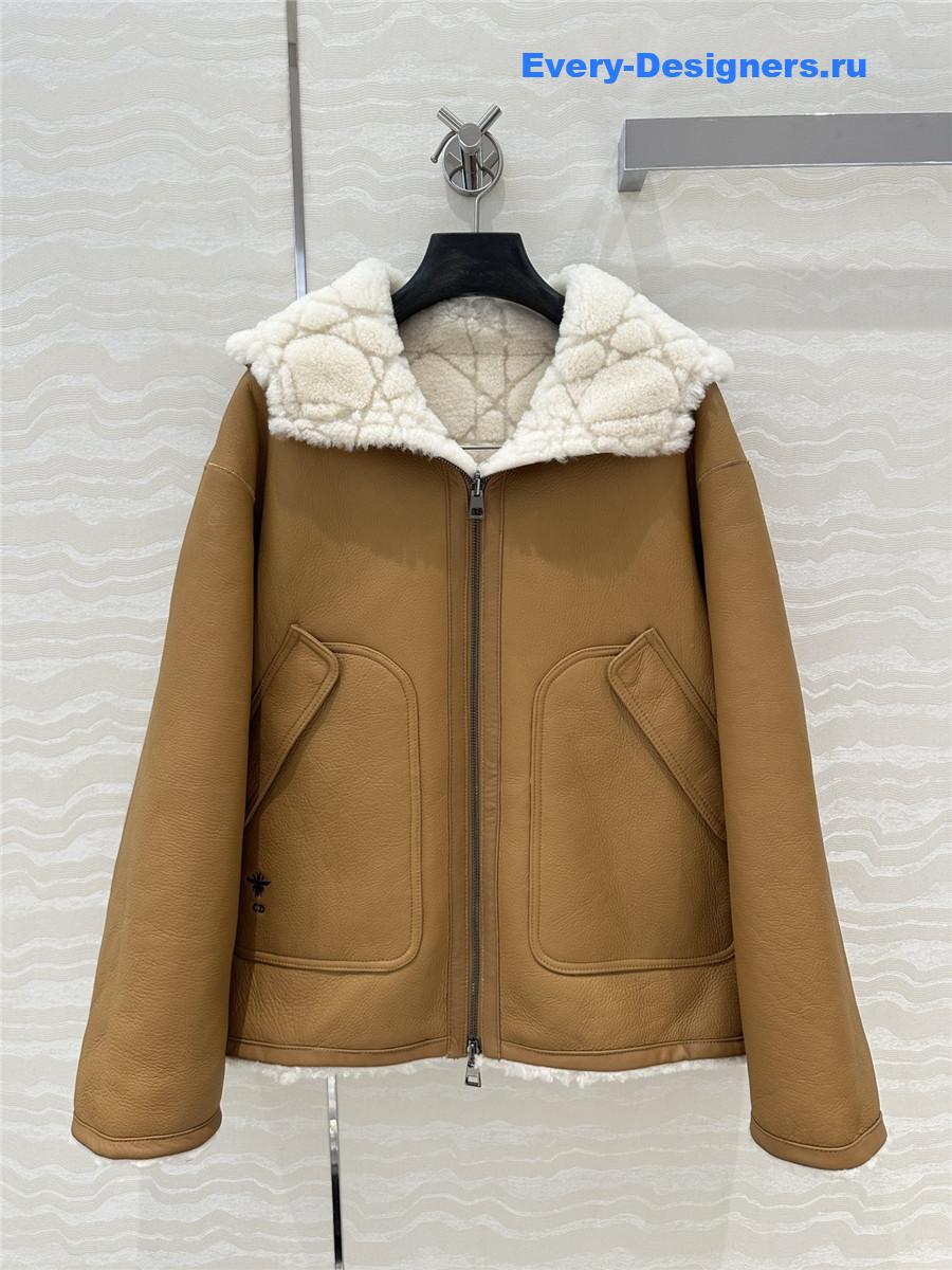 D10r shearling hooded coat