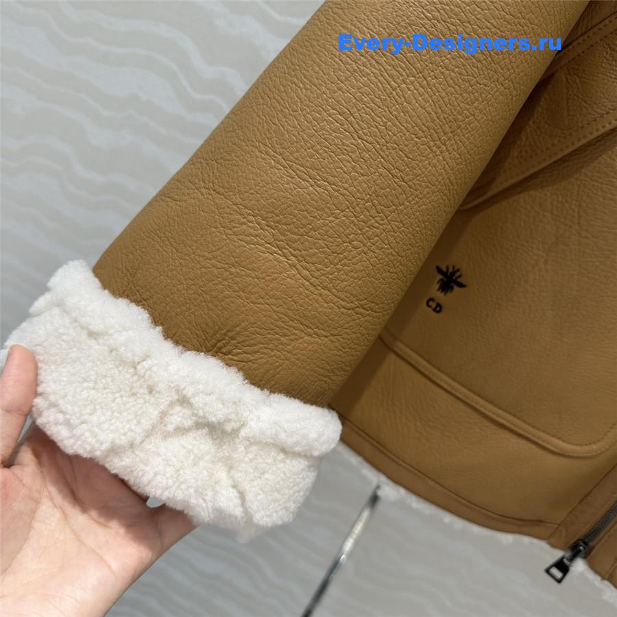D10r shearling hooded coat