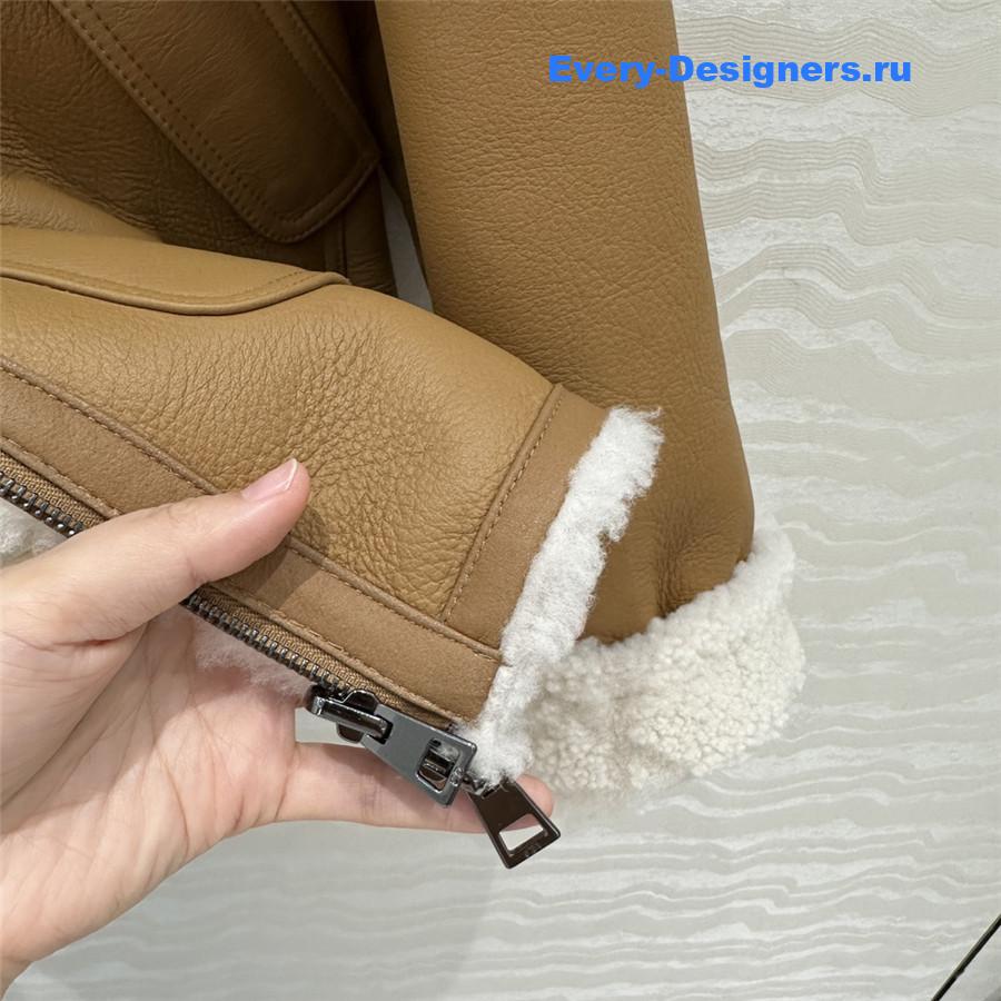 D10r shearling hooded coat