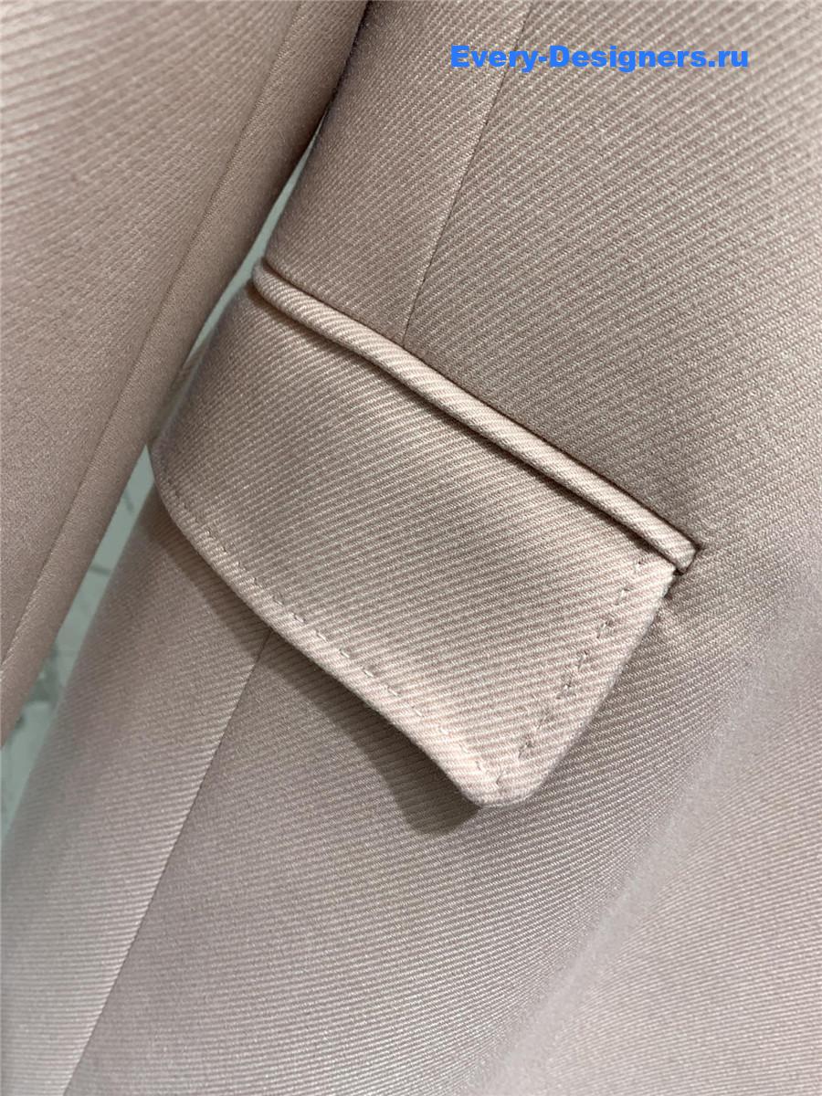 Va1e*ntin0 ostrich fur coat