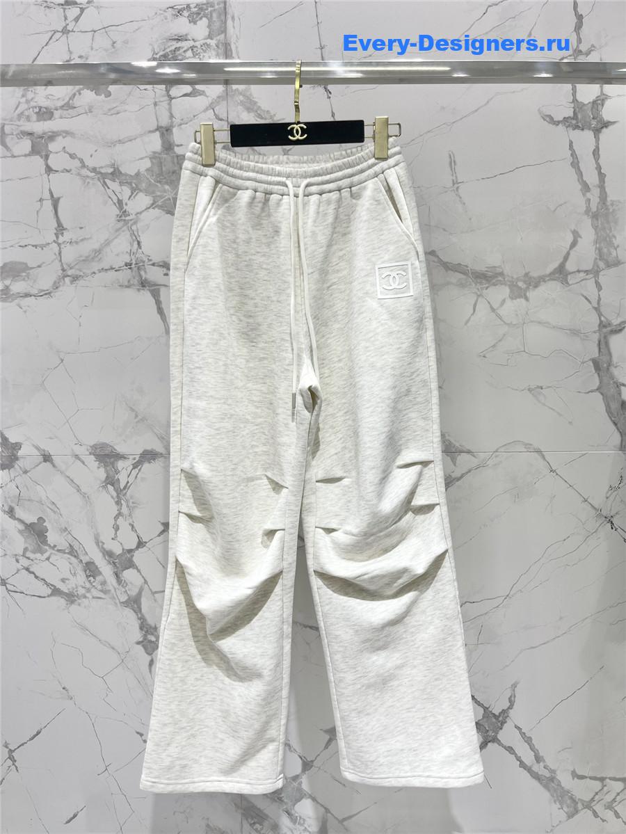 Ch**el straight fleece sweatpants
