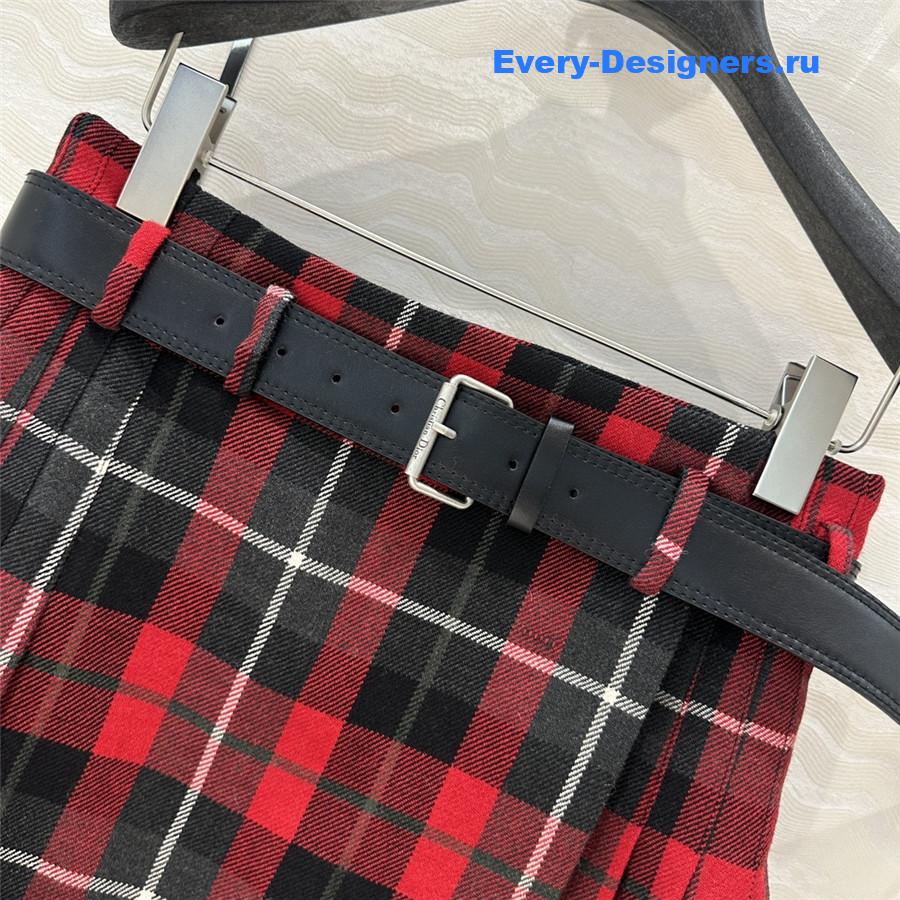 D10r belted pleated skirt