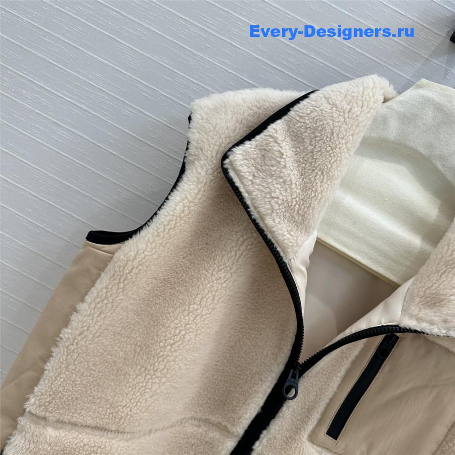 L0r0 P1ana vest jacket