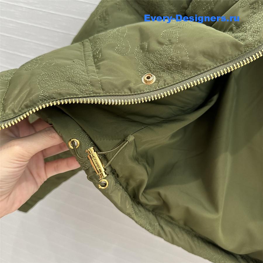 Ce1i*e white duck goose down jacket