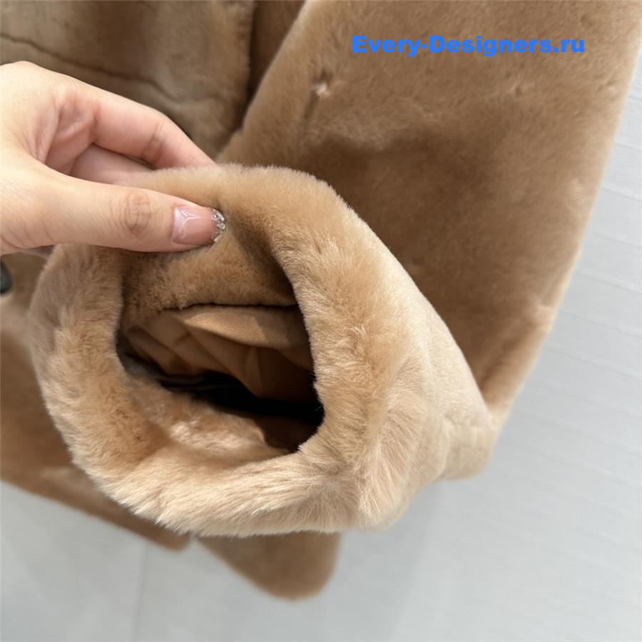 M1um1u short fur coat