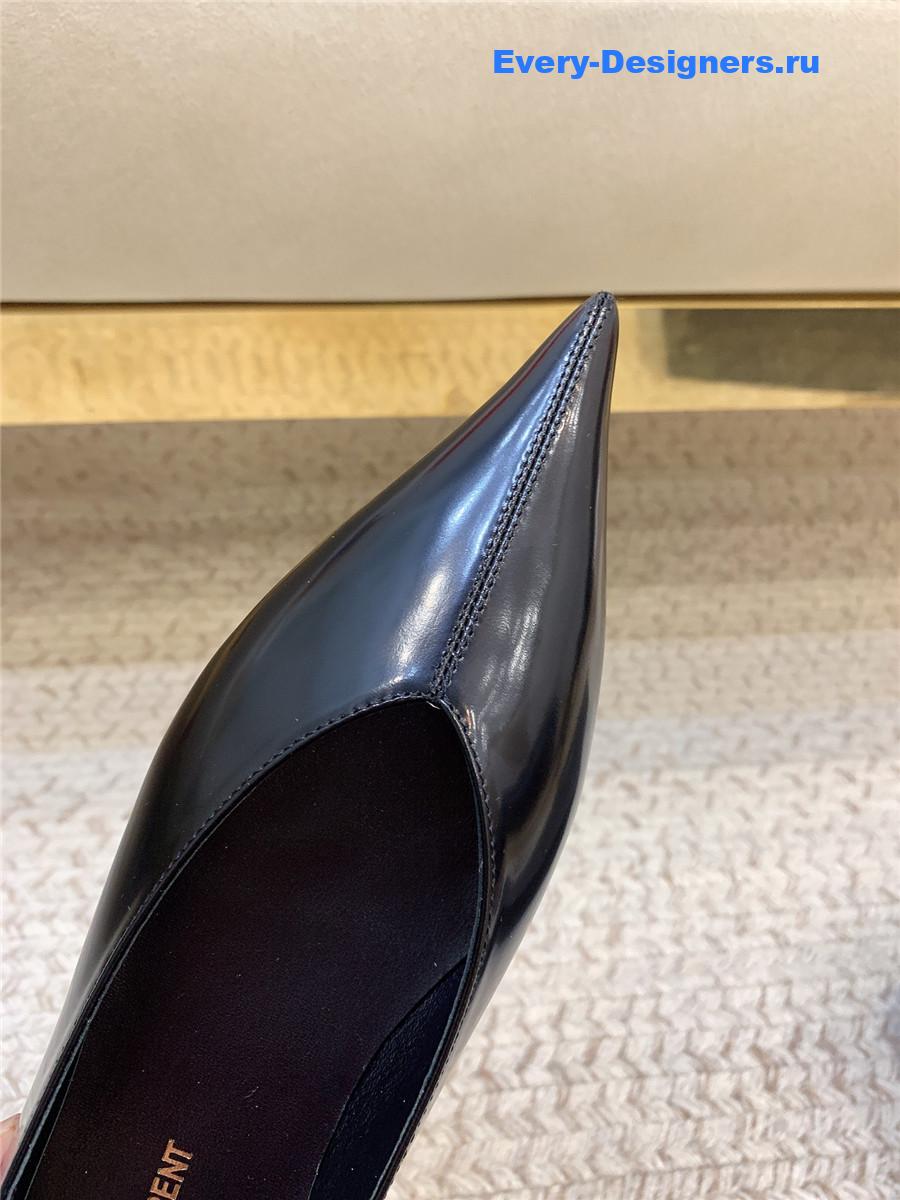 Y51 nour black glazed leather slippers