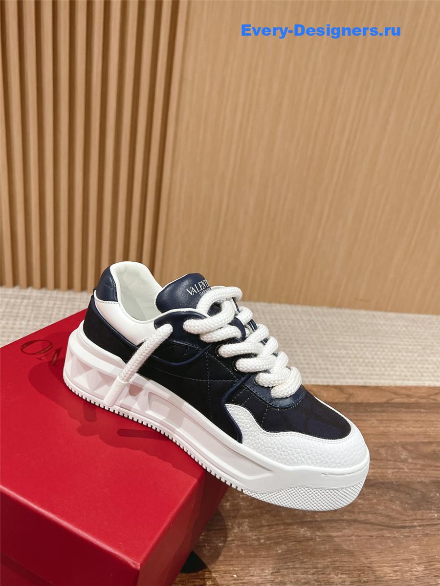 Va1e*ntin0 low-top trainers in denim toile iconographe