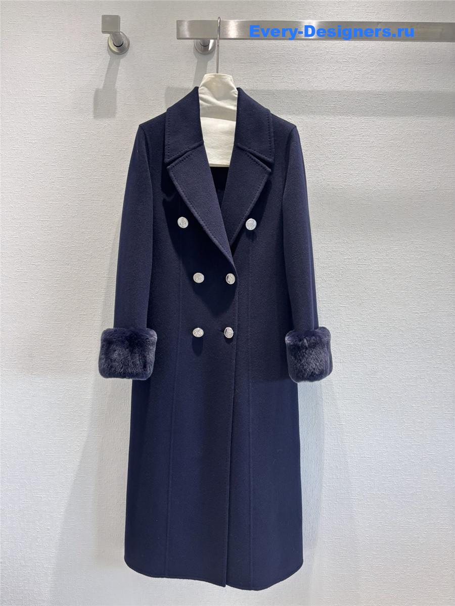 D10r double-breasted cashmere coat