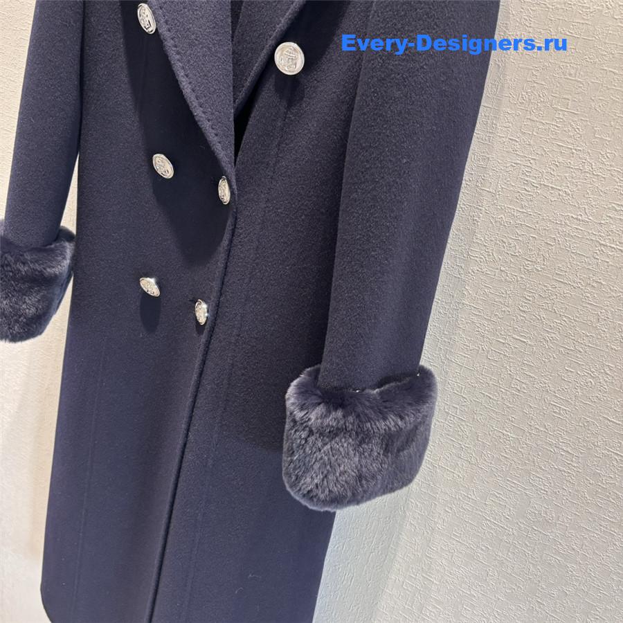 D10r double-breasted cashmere coat
