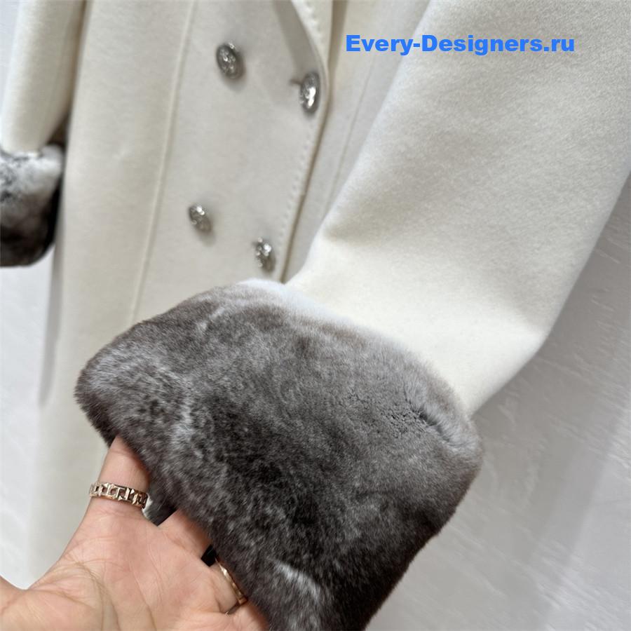 D10r double-breasted cashmere coat