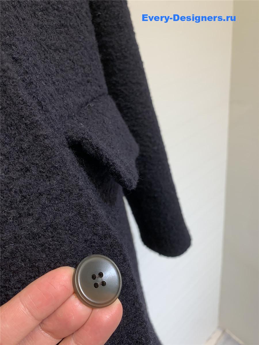 Ce1i*e bouclé coat