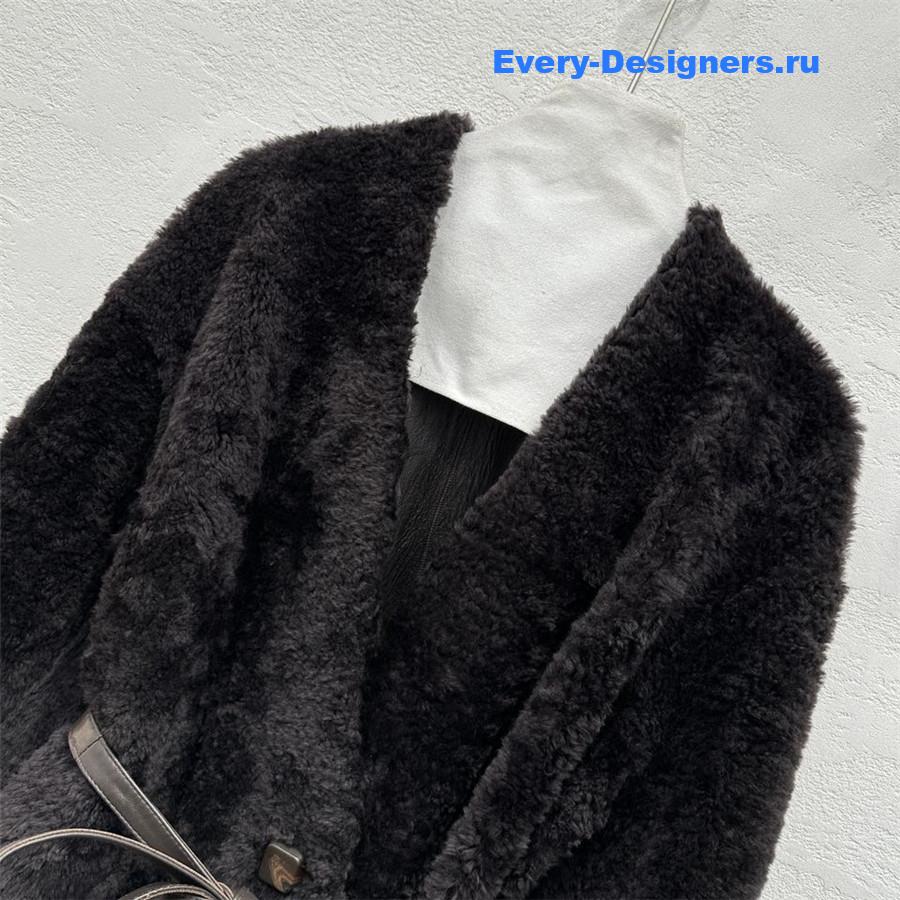 L0r0 P1ana shearling coat