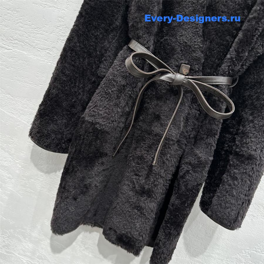 L0r0 P1ana shearling coat