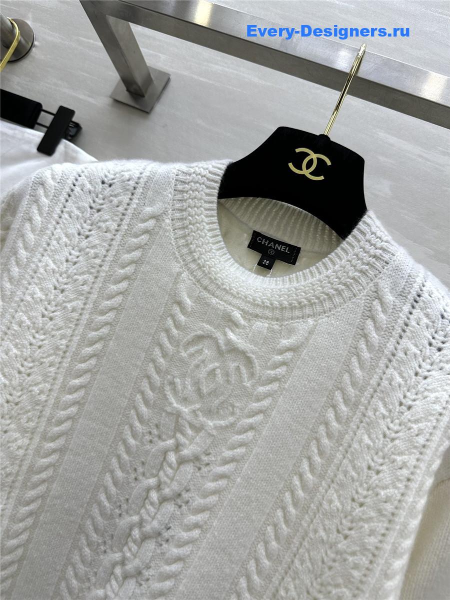 Ch**el cable knit sweater white
