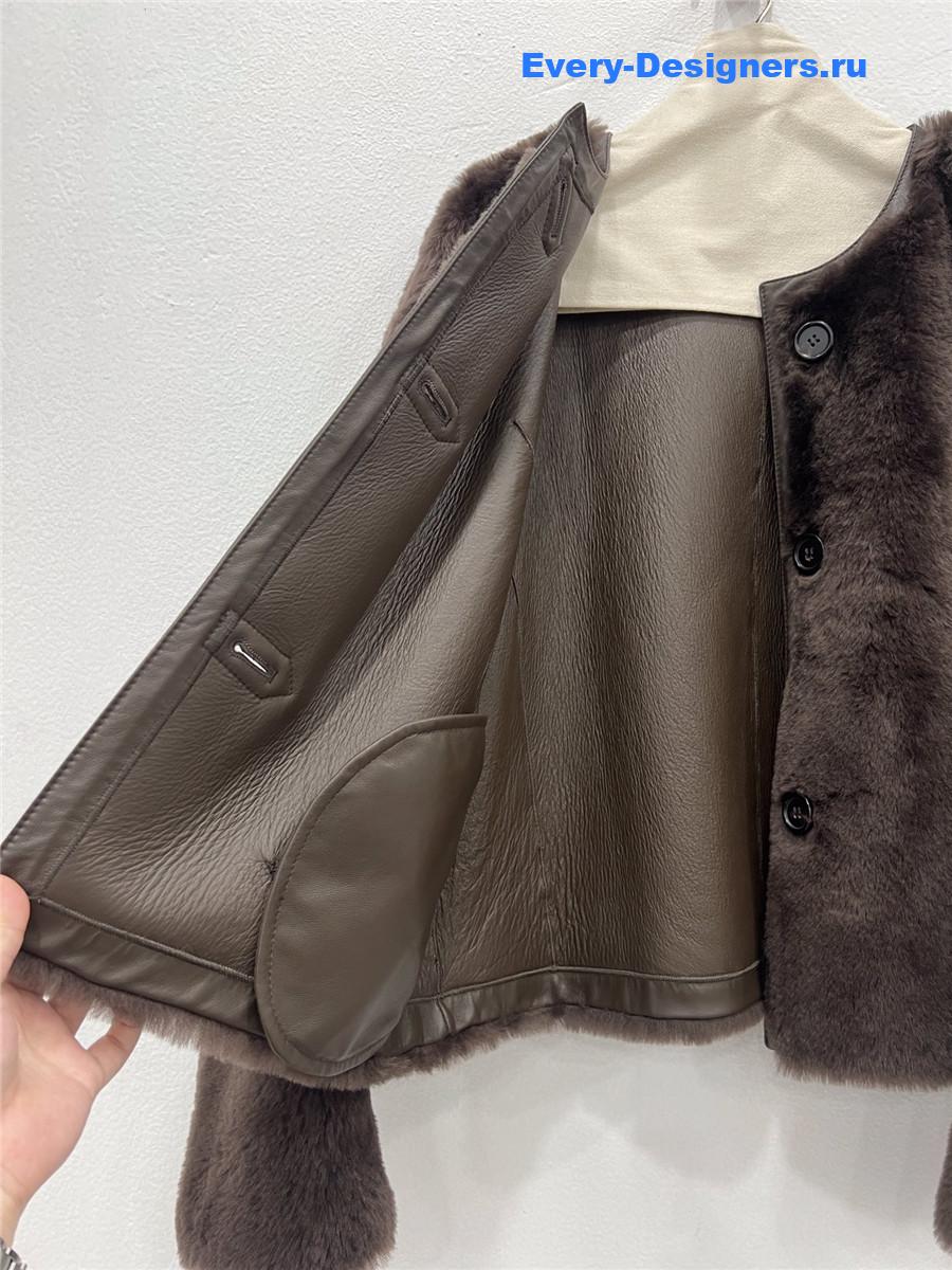 Vanitoo shearling coat