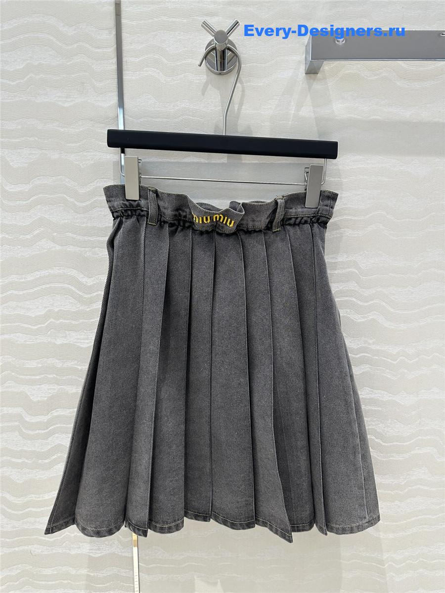 M1um1u waist pleated long skirt