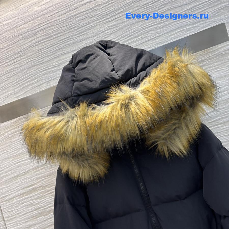 Bv*b*rry long h-line down jacket