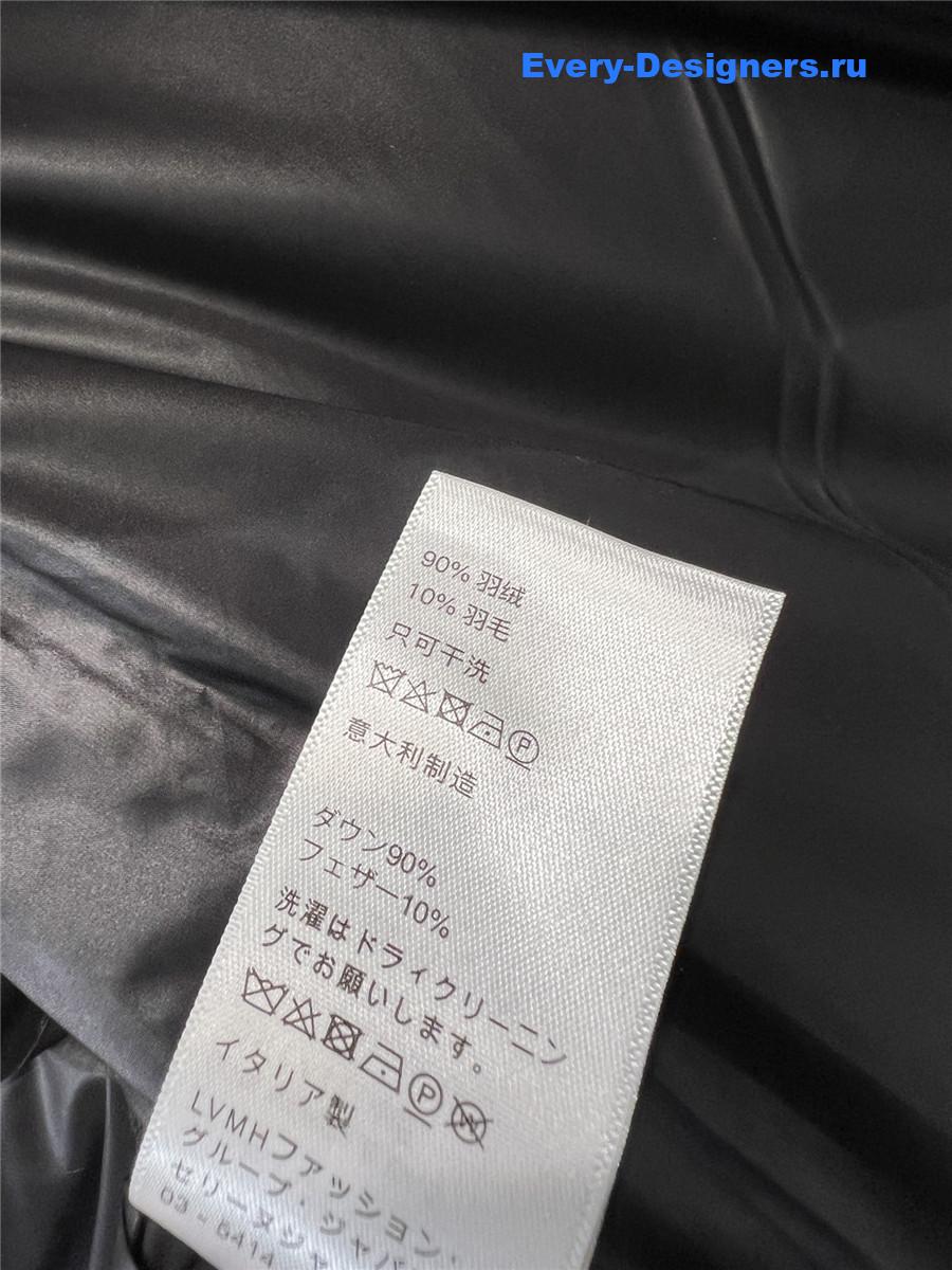 Ce1i*e hooded down jacket