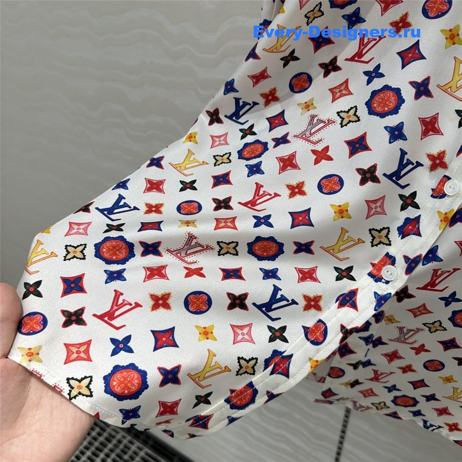 l0vis Vvtt0n lv silk shirt